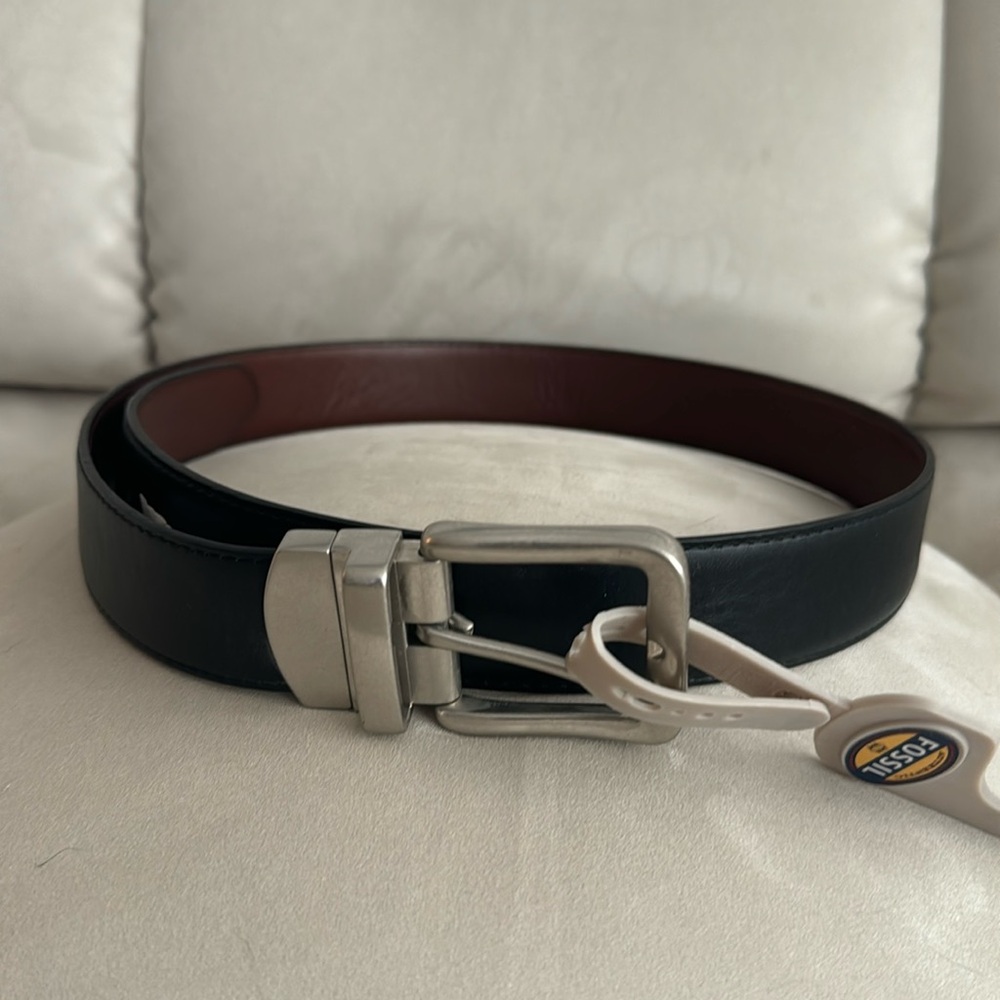 Fossil belt size 32 NWT